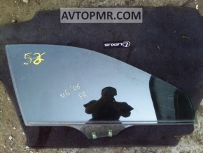 Стекло двери перед прав Mazda6 03-08 с царапиной