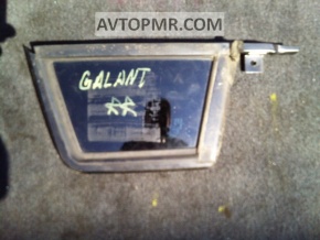 Стекло двери треугольник зад прав Mitsubishi Galant 04-12