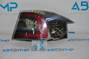 Фонарь внешний (крыло) правый Tesla Model S 12- разбито стекло