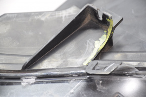 Фара передняя правая Chevrolet Volt 11-15 голая под полировку, сломано крепление
